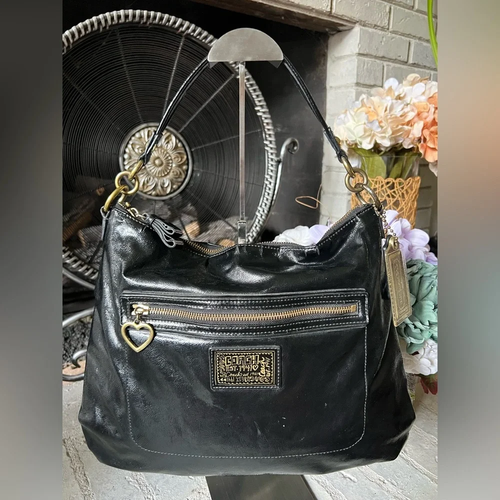 Coach chic black